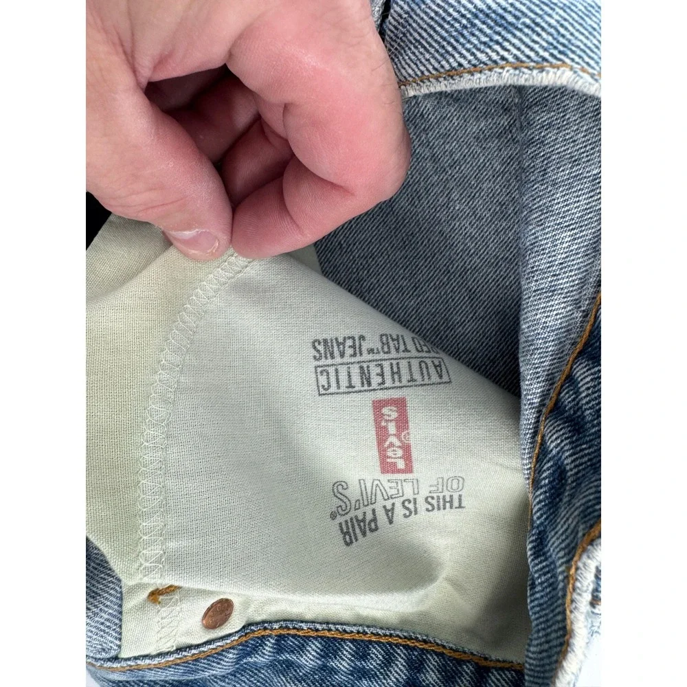 Levi 550 Relaxed Fit Jeans Mens Real Measurements W32 L32‎ Blue Denim Distressed